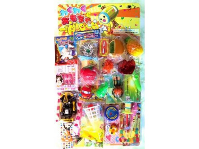 岡田 いろいろおもちゃ台紙 【数量限定】 △ 【購入入数２４個】［おもちゃ］